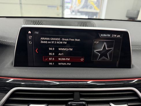 Used 2019 BMW 750i xDrive image 18