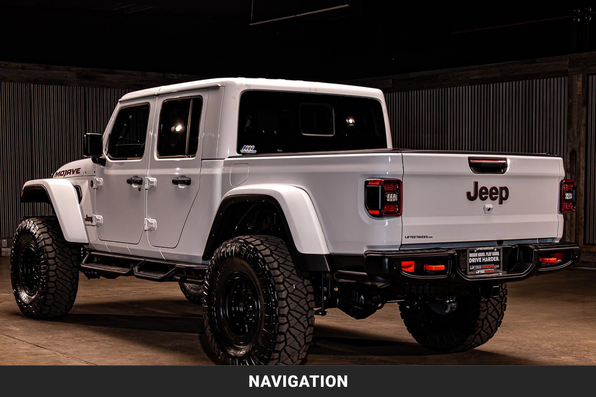 Used 2024 Jeep Gladiator Mojave AWD/4WD image 7