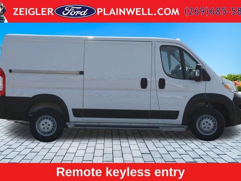 Used 2025 RAM ProMaster 2500 w/ U-Haul Equipment Group FWD image 6