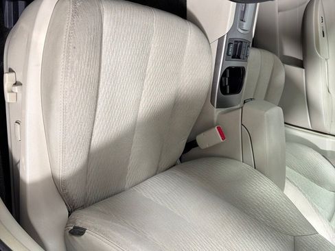 Used 2012 Subaru Outback 2.5i Premium image 10