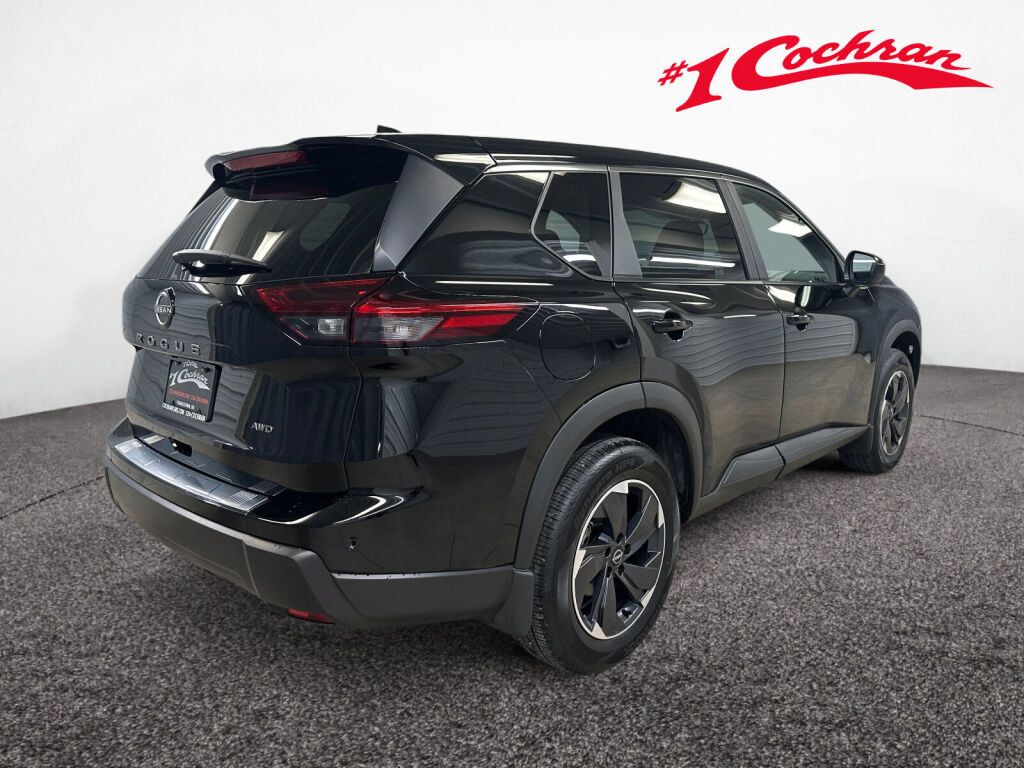 Used 2026 Nissan Rogue SV AWD/4WD image 28