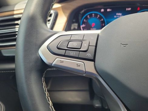 Used 2024 Volkswagen Atlas SE FWD image 22