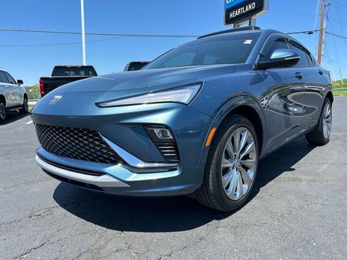 Used 2024 Buick Envista Avenir FWD image 1