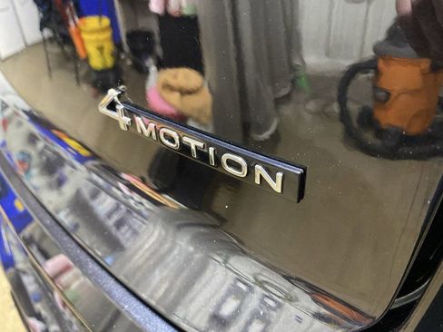 Used 2023 Volkswagen Atlas Cross Sport SEL R-Line image 36