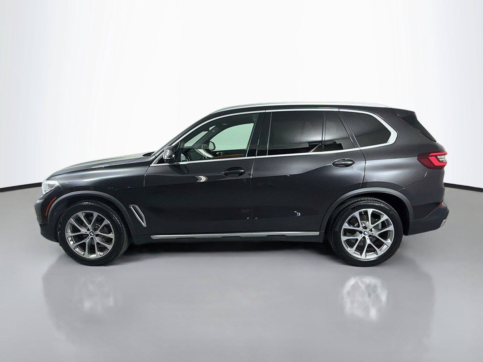 Used 2021 BMW X5 sDrive40i w/ Premium Package RWD image 8