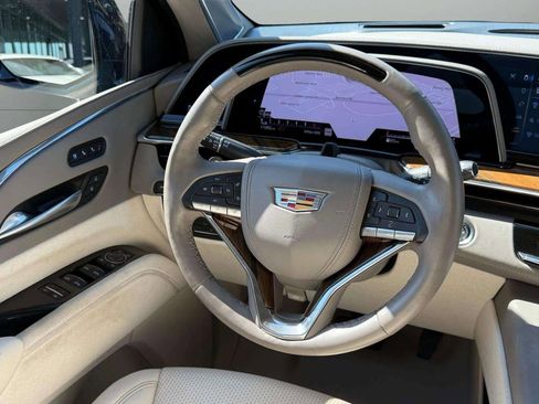 Used 2024 Cadillac Escalade ESV Sport Platinum w/ Heavy-Duty Trailer Package RWD image 34