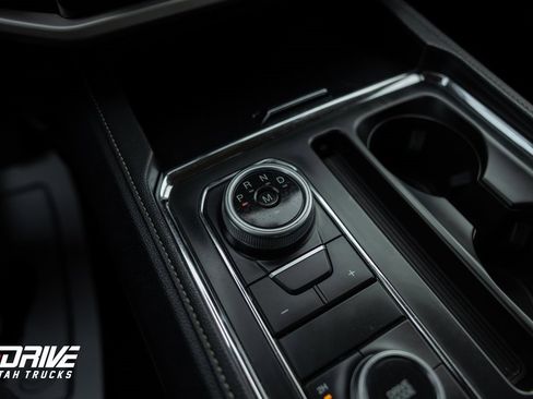 Used 2024 Ford Expedition Max XLT image 33