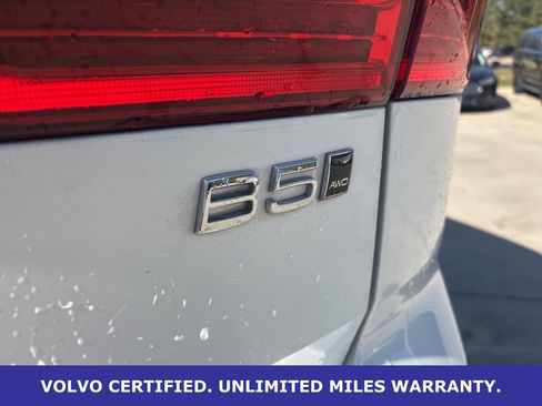 Certified 2024 Volvo XC60 B5 Core w/ Protection Package Premier image 9