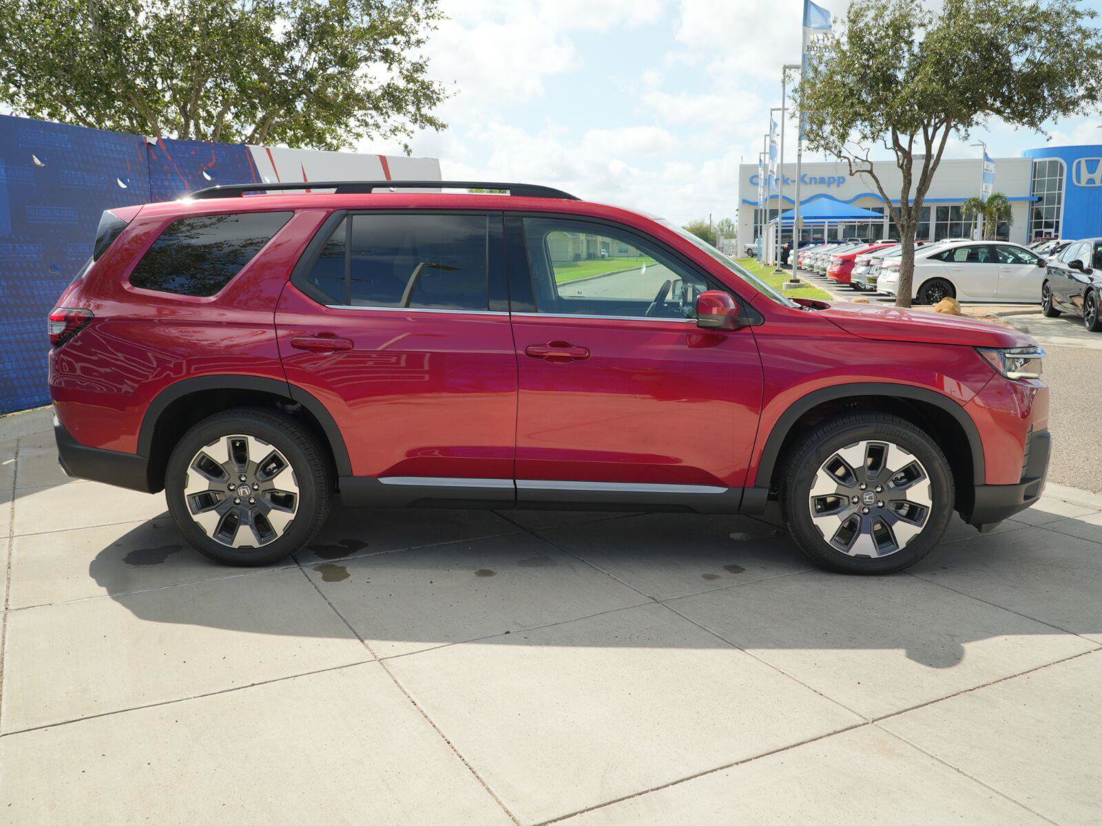 New 2026 Honda Pilot Elite image 4