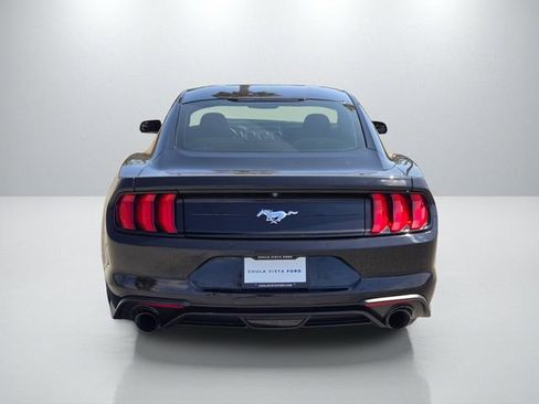 Used 2018 Ford Mustang Coupe RWD image 5
