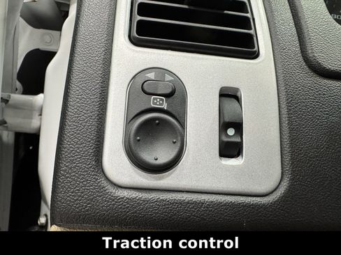 Used 2008 Chevrolet Equinox LTZ image 11