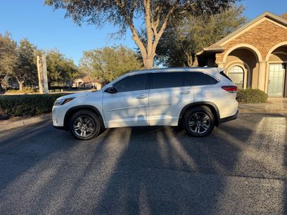 Used 2019 Toyota Highlander Limited Platinum