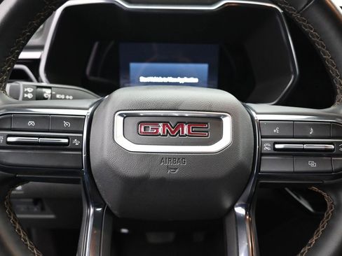 Used 2023 GMC Canyon AT4 image 12