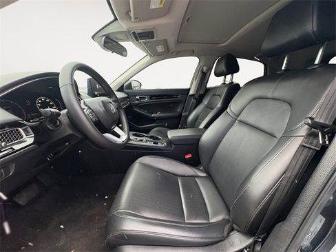 Used 2024 Honda Civic EX-L image 9