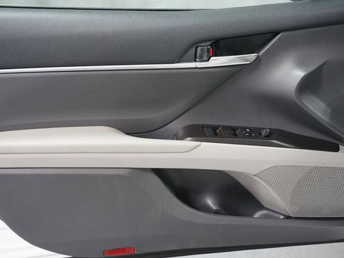Certified 2022 Toyota Camry SE FWD image 28