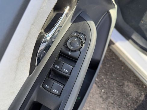 Used 2020 Chevrolet Bolt LT image 13