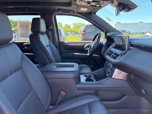 Used 2024 Chevrolet Tahoe RST w/ Luxury Package AWD/4WD image 42