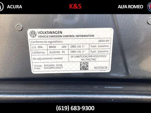 Used 2024 Volkswagen Tiguan SE image 35