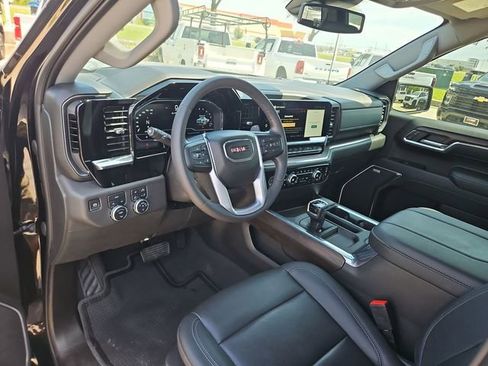 Used 2023 GMC Sierra 1500 SLT w/ SLT Premium Package AWD/4WD image 10