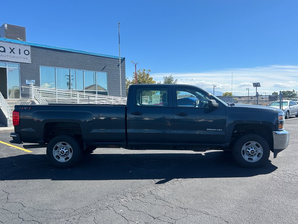 Used 2018 Chevrolet Silverado 2500 W/T AWD/4WD image 2