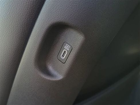 New 2026 Hyundai Palisade Limited image 13