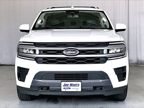 Used 2022 Ford Expedition Max XLT AWD/4WD image 2