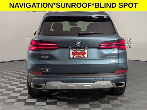 Used 2024 BMW X5 xDrive40i w/ Premium Package AWD/4WD image 6