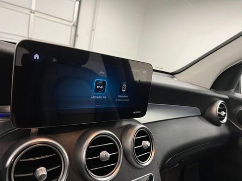 Used 2021 Mercedes-Benz GLC 300 4MATIC image 30