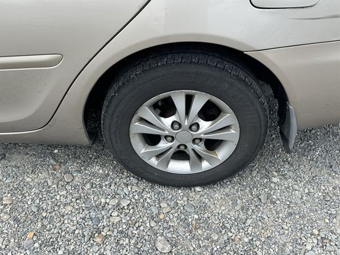 Used 2005 Toyota Camry LE FWD image 22