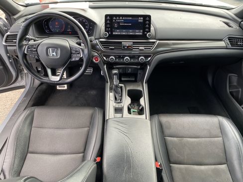 Used 2018 Honda Accord Sport image 19