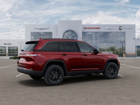 New 2026 Jeep Grand Cherokee Altitude image 4