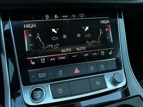 Used 2021 Audi Q8 Premium Plus w/ Premium Plus Package image 32