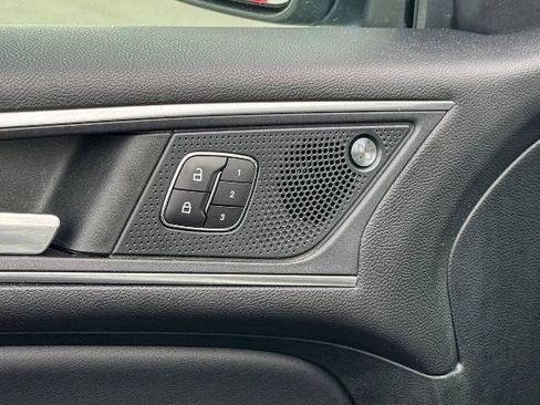 Certified 2022 Ford Edge Titanium image 21