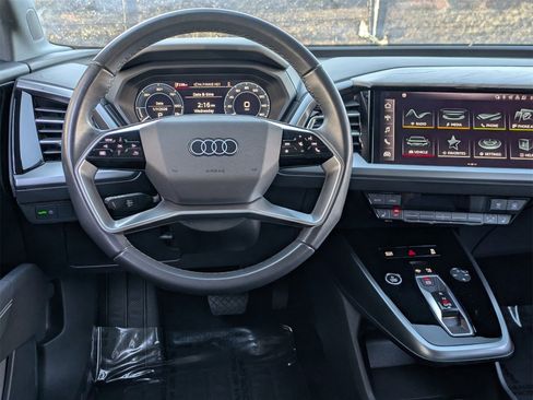Used 2023 Audi Q4 e-tron Premium w/ Convenience Package image 8