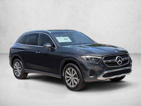 Used 2026 Mercedes-Benz GLC 300 image 6