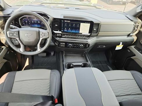 New 2026 Chevrolet Silverado 2500 ZR2 w/ LPO, Dark Essentials Package AWD/4WD image 10