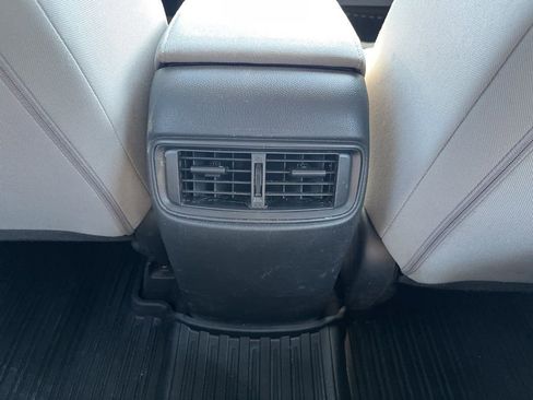 Used 2018 Honda CR-V LX image 24