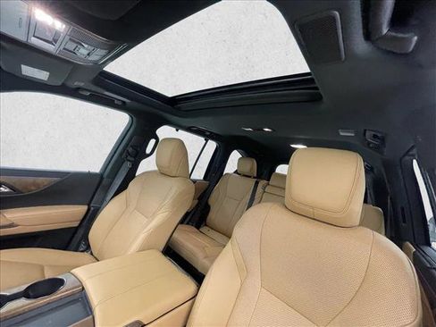 Used 2025 Lexus LX 600 4WD w/ Accessory Package (Z1) image 16