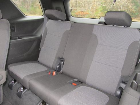 Used 2023 Chevrolet Traverse LT image 29