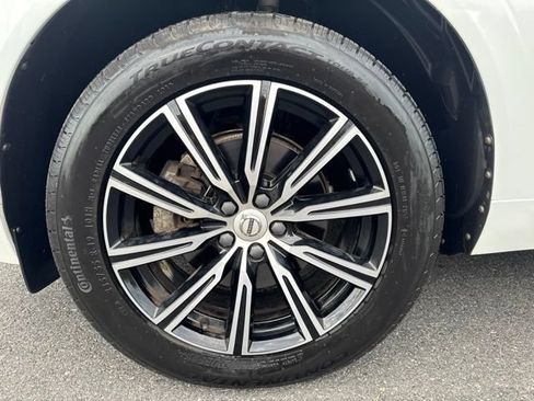 Used 2021 Volvo XC60 T5 Inscription w/ Climate Package AWD/4WD image 9