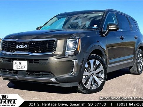 Used 2022 Kia Telluride S AWD/4WD image 1