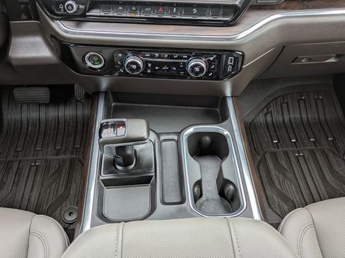 Used 2023 GMC Sierra 1500 SLT w/ SLT Premium Package image 19