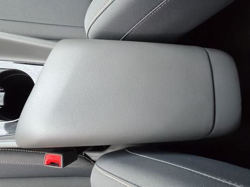 Used 2022 Hyundai Elantra SEL w/ Convenience Package FWD image 19