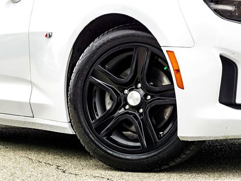 Used 2023 Chevrolet Camaro LT image 2