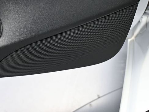 Used 2023 Tesla Model 3 Standard Range image 15