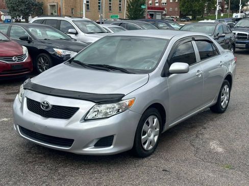 Used 2010 Toyota Corolla FWD image 3