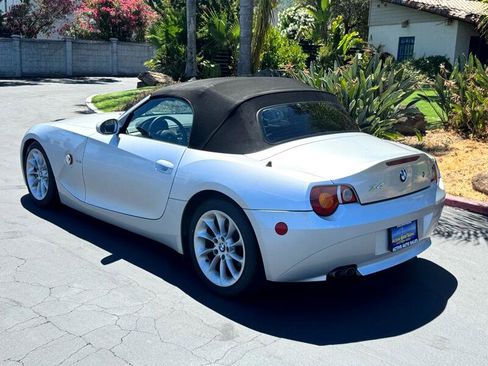 Used 2003 BMW Z4 2.5i image 3