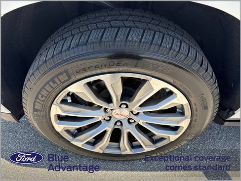 Used 2021 GMC Yukon Denali w/ Denali Premium Package RWD image 12