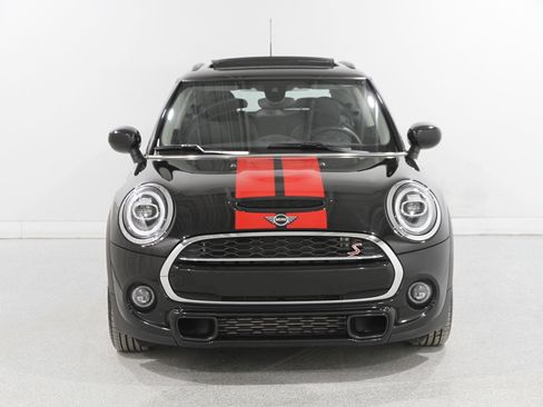 Used 2020 MINI Cooper S image 2