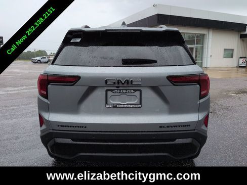 New 2026 GMC Terrain Elevation w/ Black Edition FWD image 5
